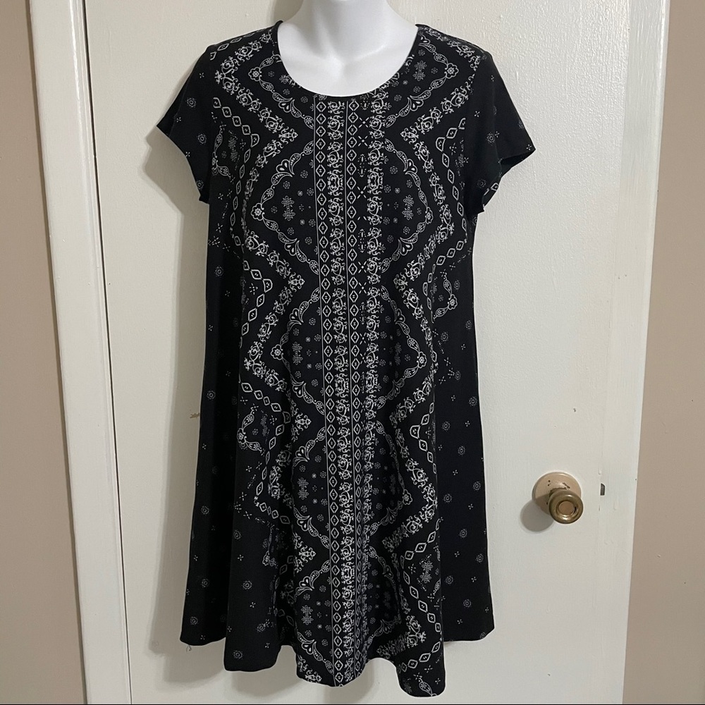 Derek Heart Paisley Dress | Size M